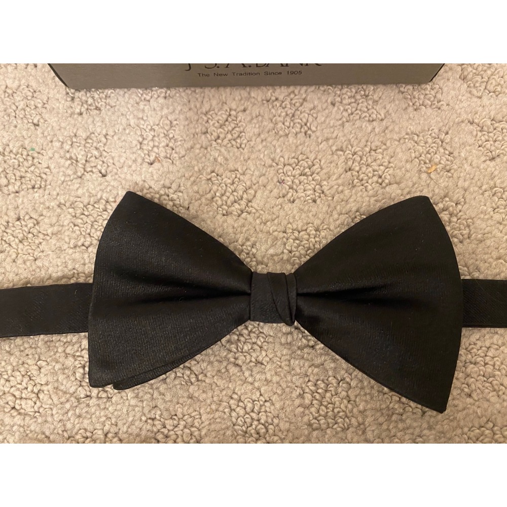 JOS A Bank Black Silk Bow Tie